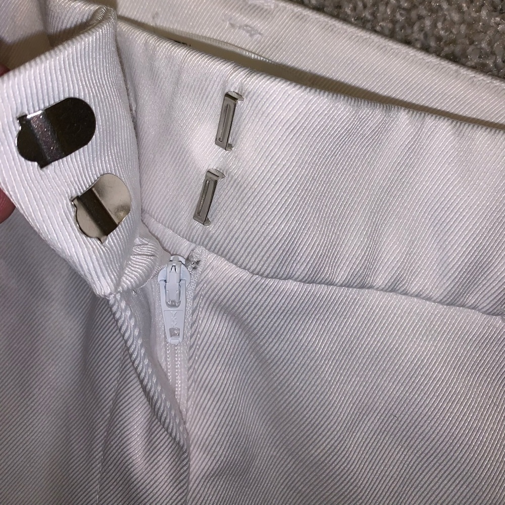 NY & Company 7th Avenue White Shorts size 4 - Picture 6 of 12